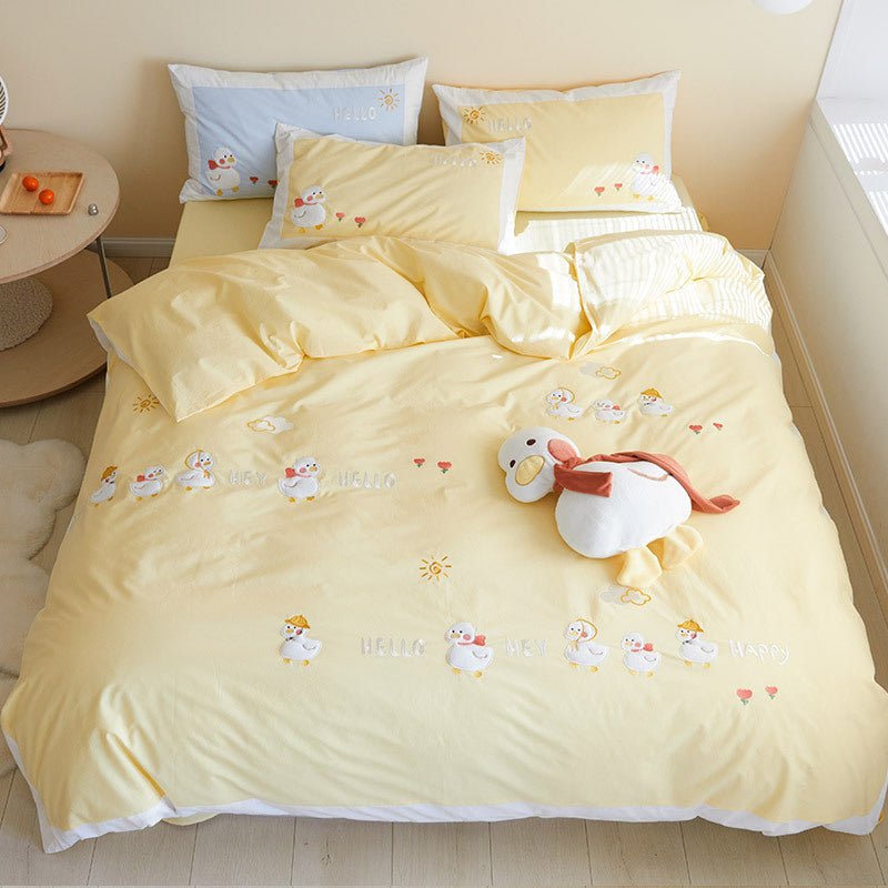 “Girl Heart” Pure Cotton Duvet Cover Set – Cute Duck Cartoon Bedding Collection