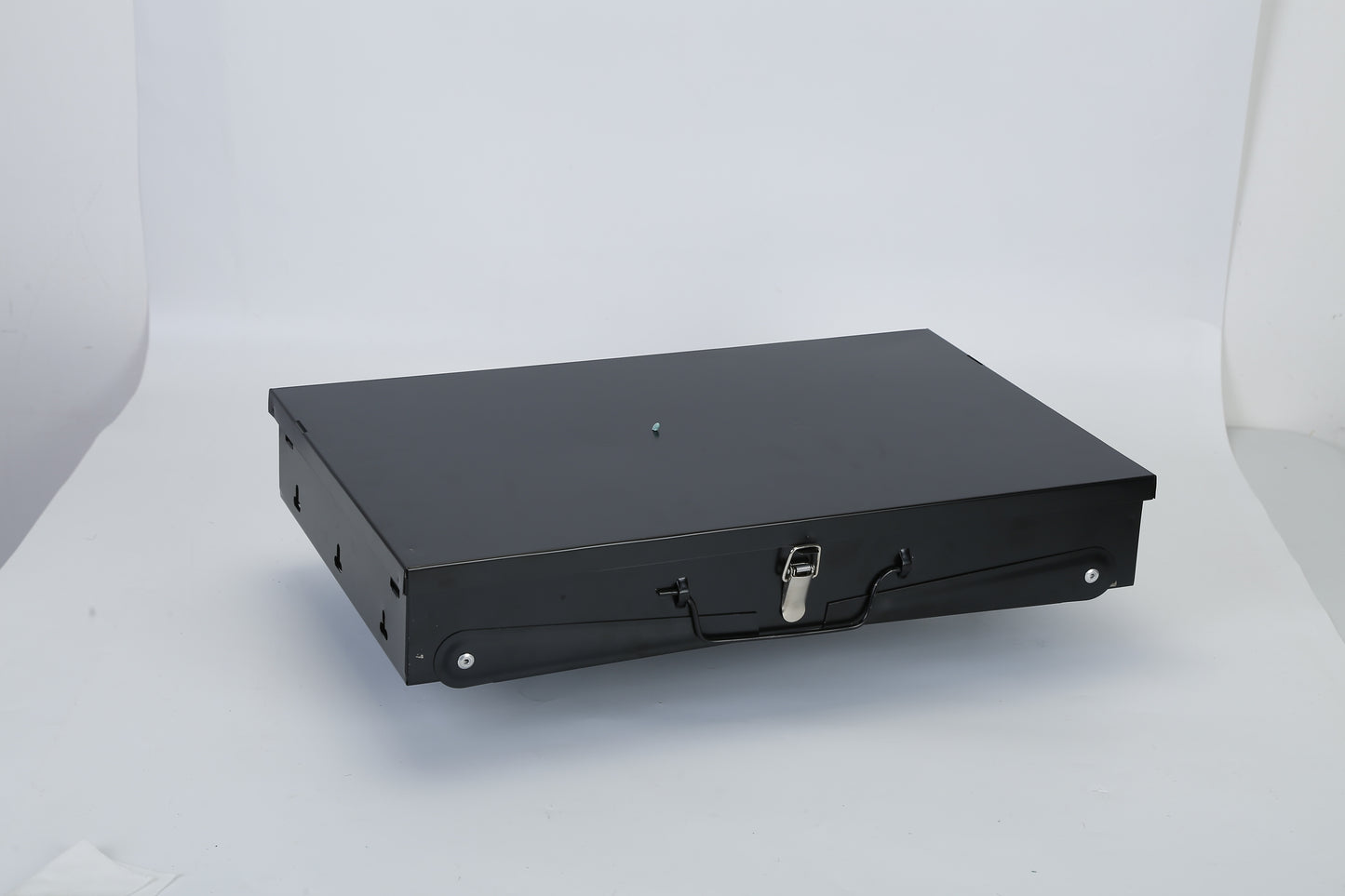 Portable Foldable Charcoal BBQ Suitcase Grill — 16.7″x10″x17.7″ Compact Outdoor Barbecue for Camping, Picnics & Backyard Grilling